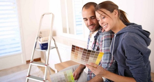 couple-making-home-improvement